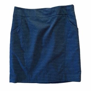 Loft Women’s Petite Black Grid Skirt with pockets